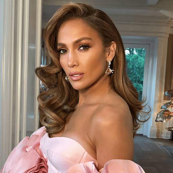 Classic Hollywood Waves With Side Swept Bangs — Waves Hair