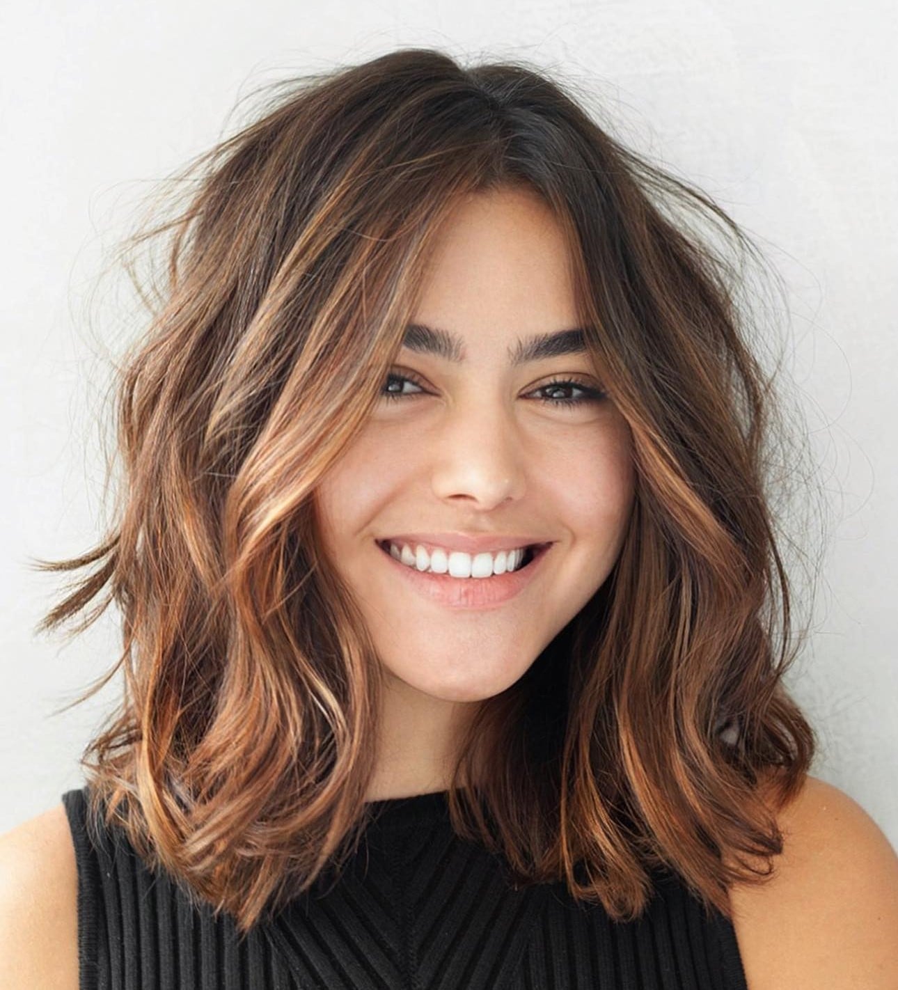 Collarbone Lob With Soft Layers — Wavy Haircuts