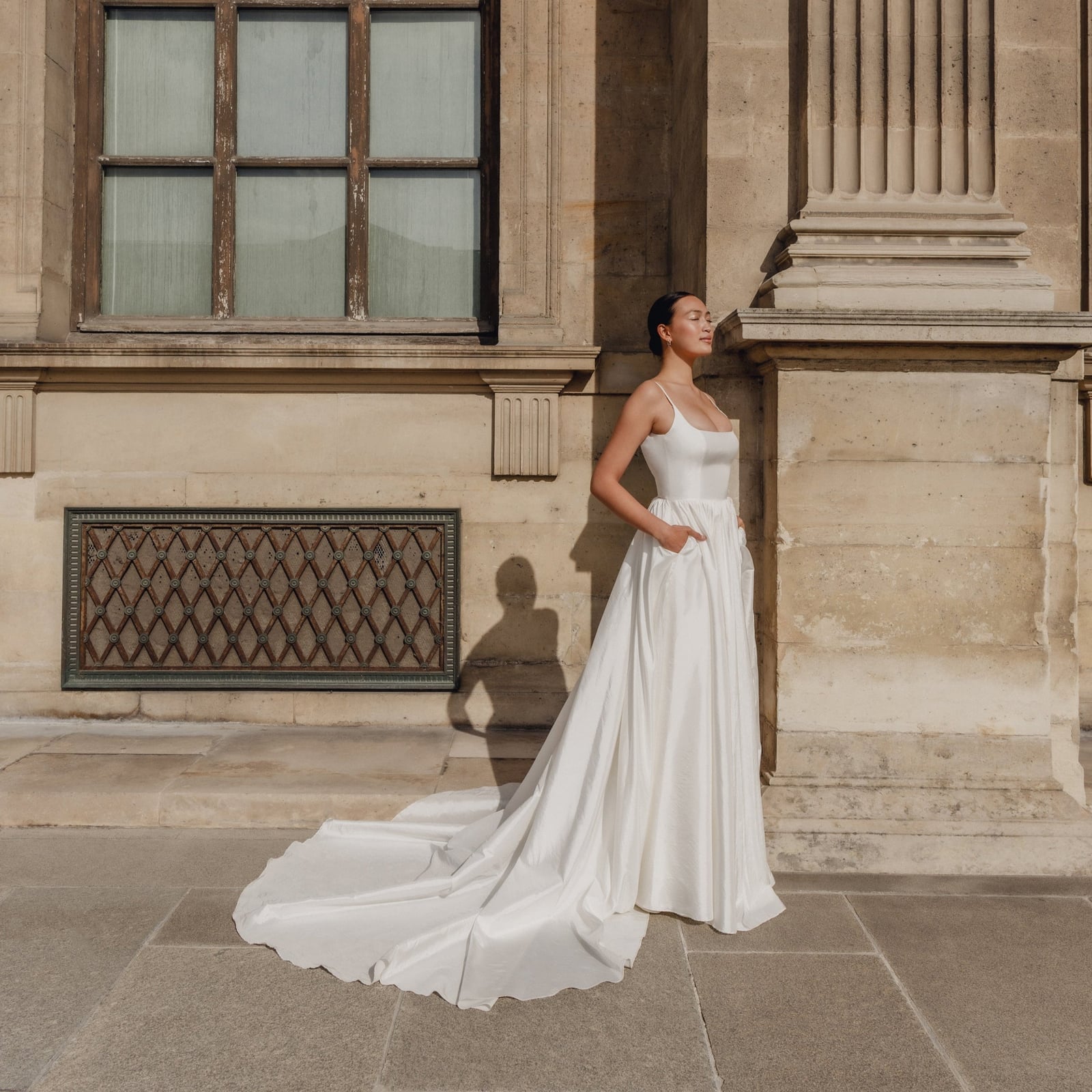 Ivory A-Line Wedding Dress with Square Neckline and Pockets