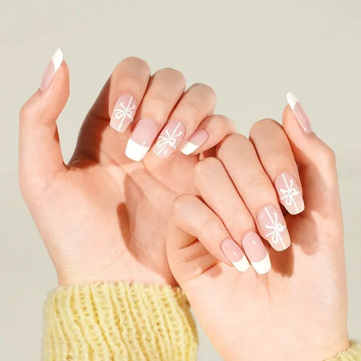 Short Square Nails With White French Tips And Bow Art Short Square Nails With White French Tips And Bow Art — White Christmas Nails