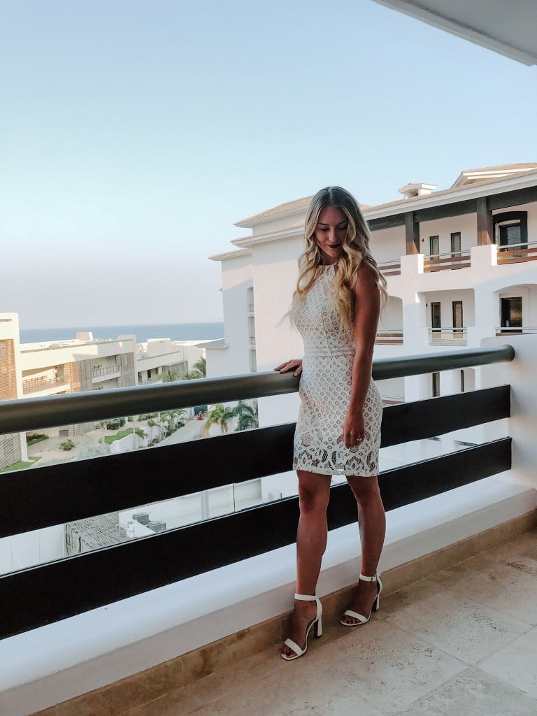 White Lace Midi Dress With Geometric Pattern White Lace Midi Dress With Geometric Pattern — White Dresses Outfit