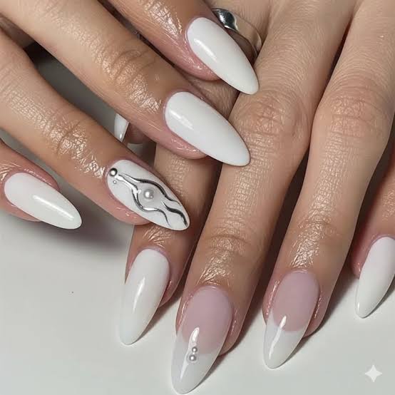 Medium Almond French Tips Silver Art Medium Almond French Tips Silver Art — White Nails