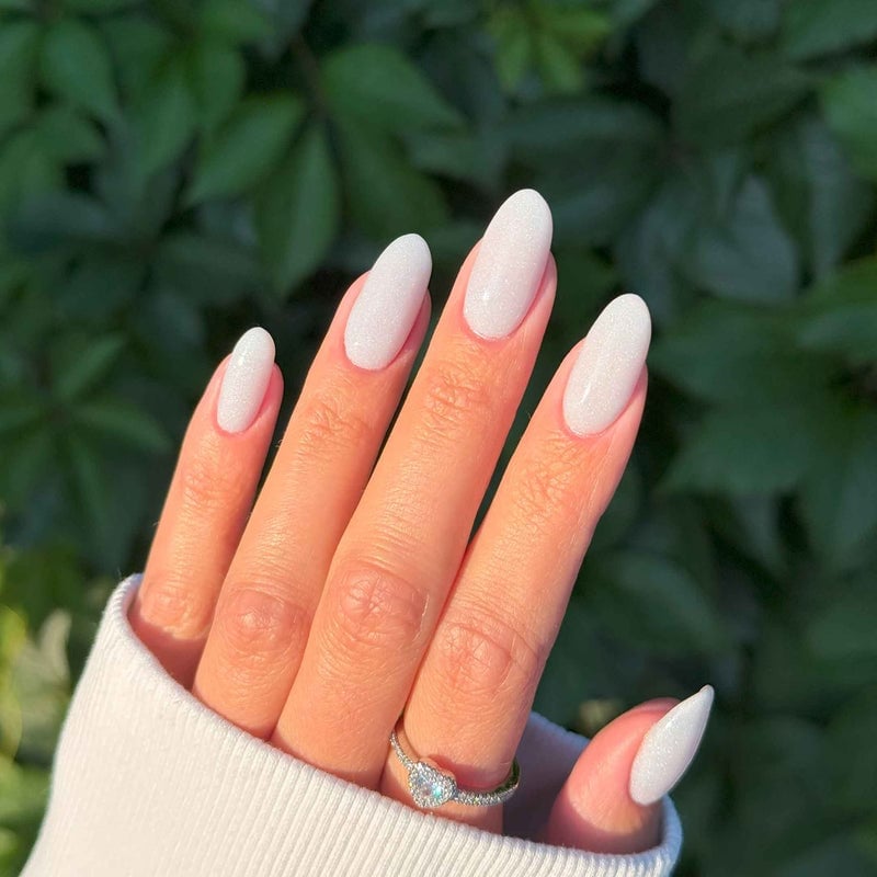 Short Almond Milky White Subtle Shimmer, Everyday Version Short Almond Milky White Subtle Shimmer, Everyday Version — White Nails