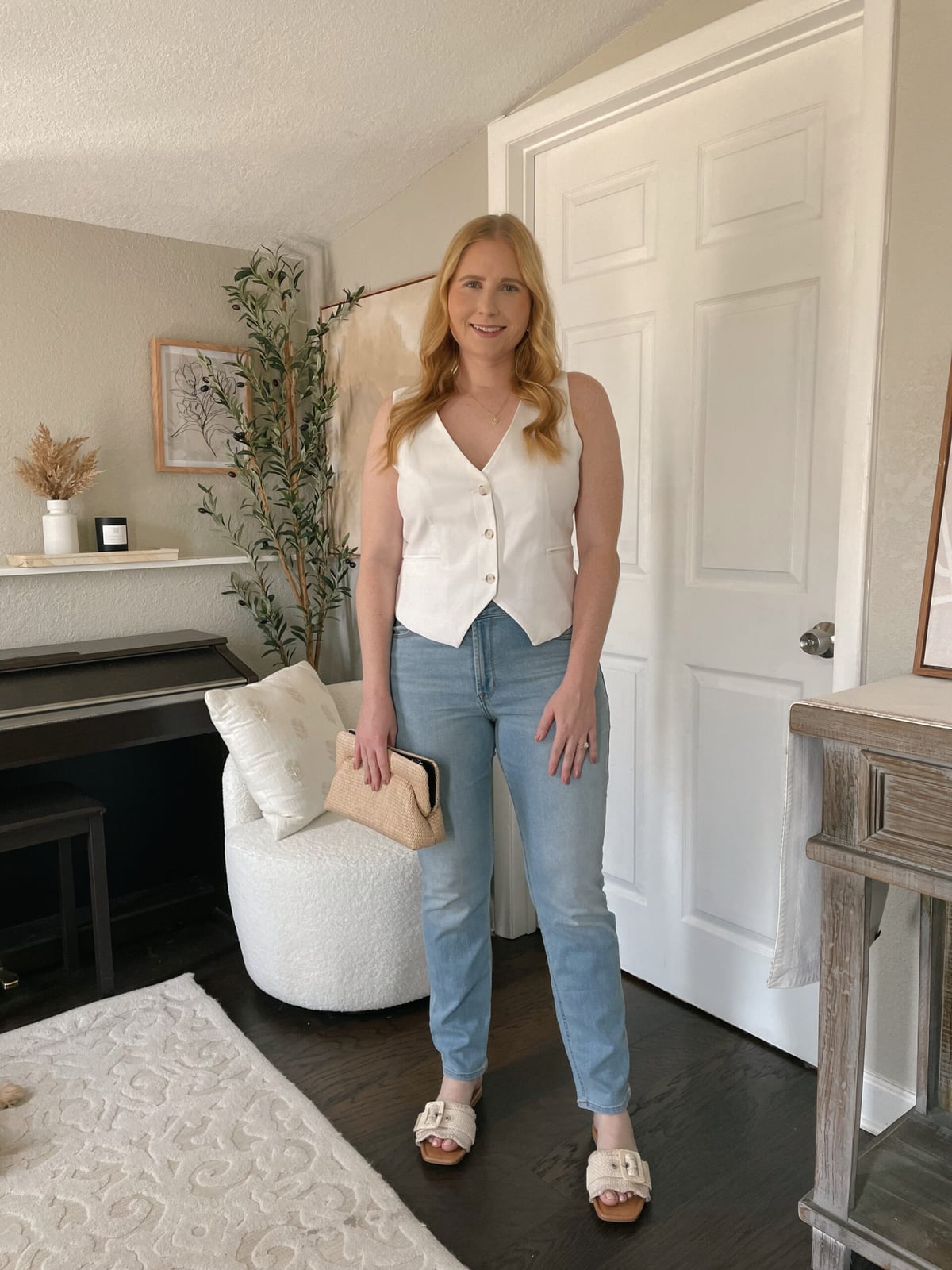 White Vest with Light Blue Jeans and Slides and Gold Pendant Necklace White Vest with Light Blue Jeans and Slides and Gold Pendant Necklace — White Vest Outfit