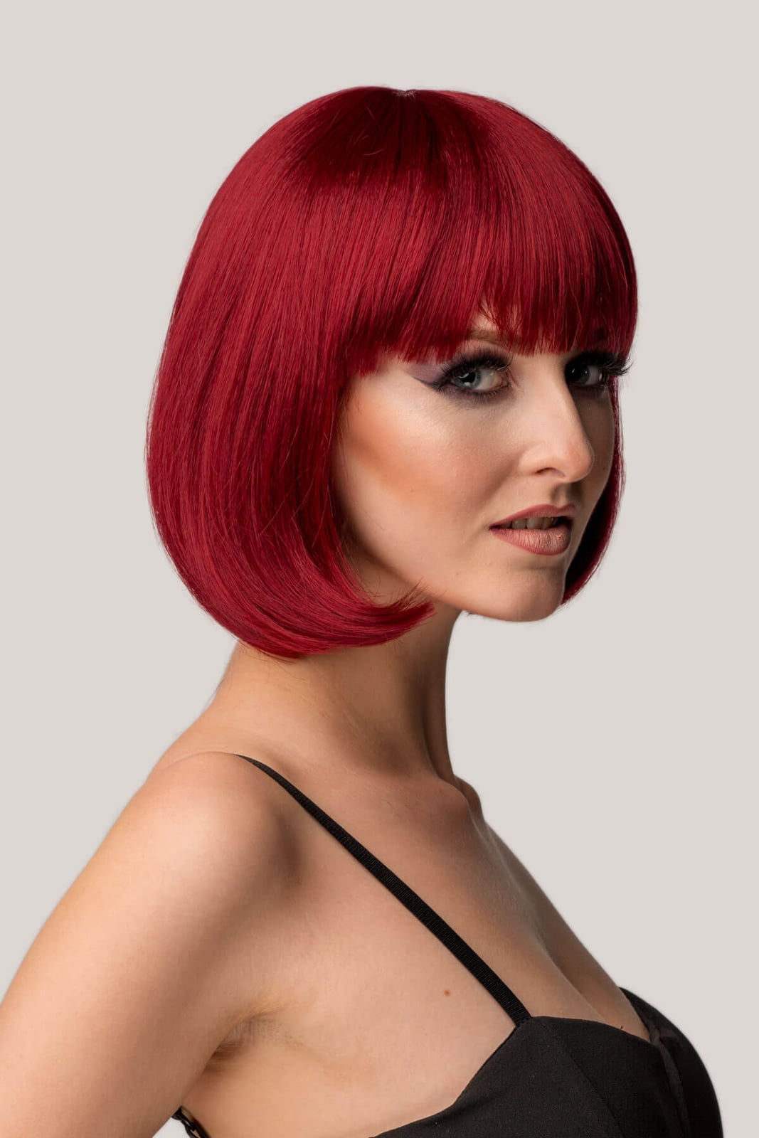 Vibrant Red Chin Bob With Blunt Bangs Vibrant Red Chin Bob With Blunt Bangs — Wig Hair