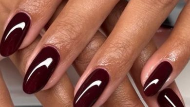 17 Wine Color Nails Ideas to Try This Winter | Glamour