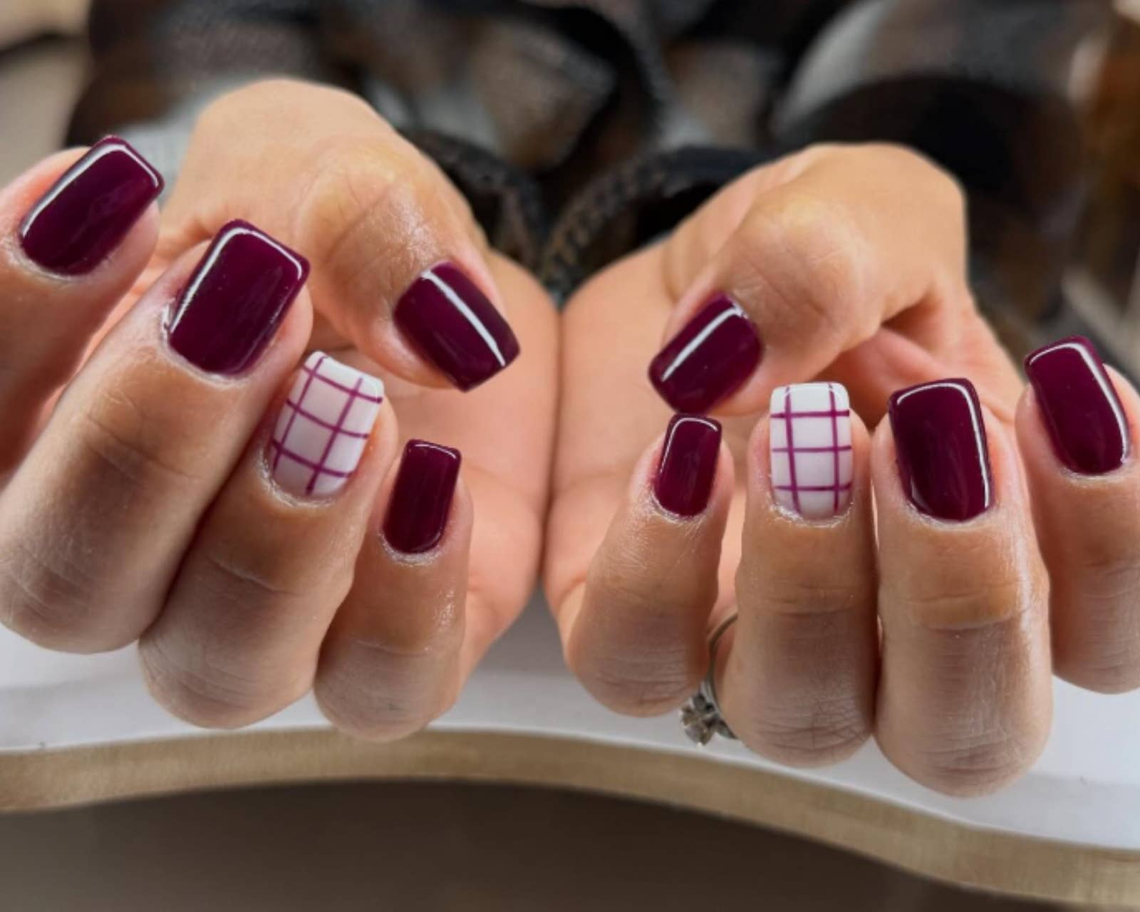 Deep Plum Square Nails with White Grid Deep Plum Square Nails with White Grid — Wine Nails