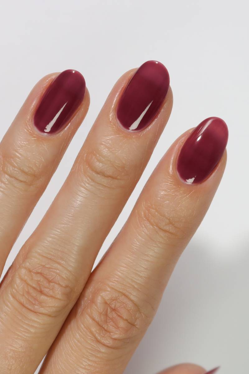 Sheer Deep Wine Red Short Oval Nails Sheer Deep Wine Red Short Oval Nails — Wine Nails