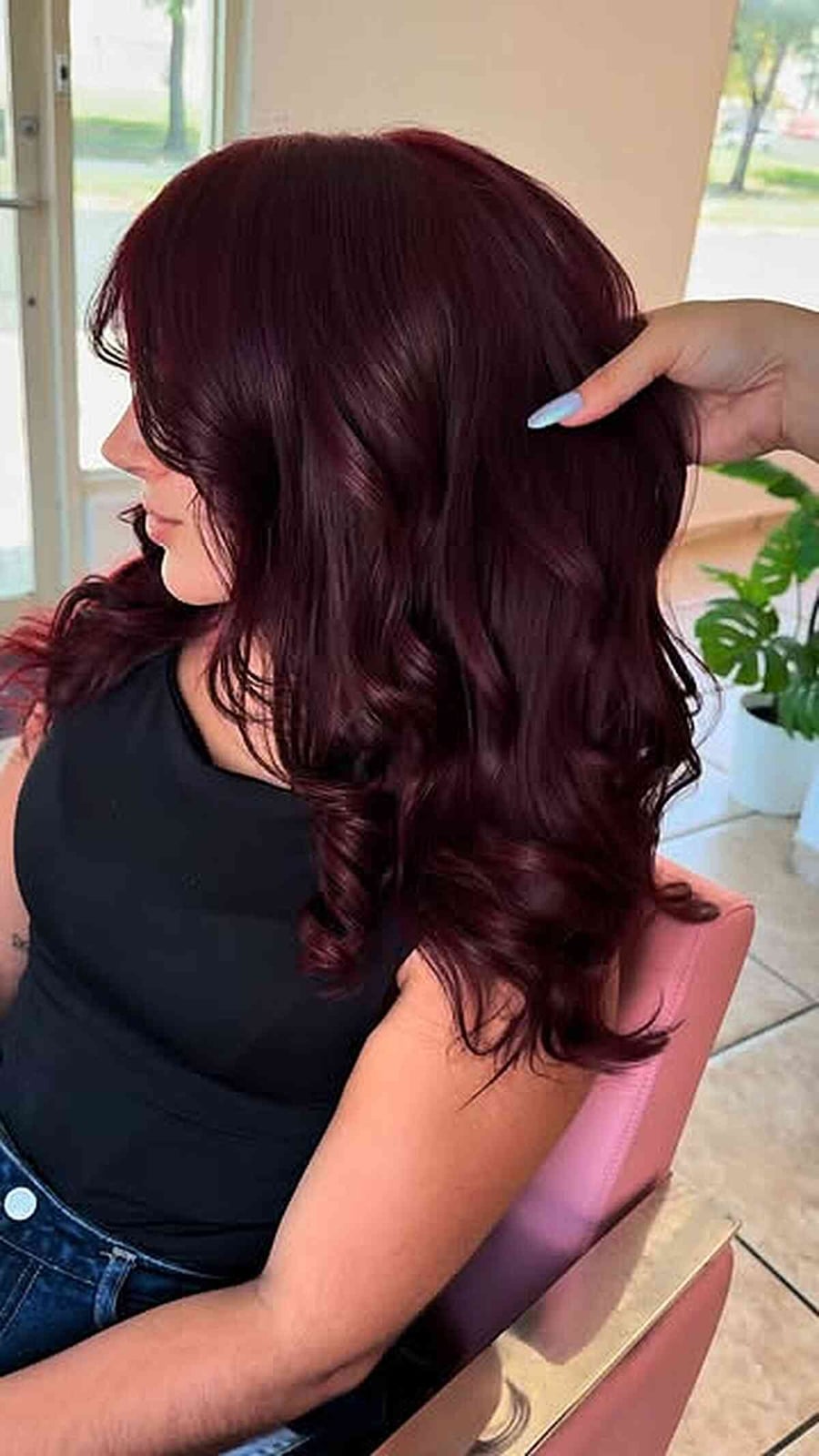 Shoulder Length Wine Red Blowout Curls Shoulder Length Wine Red Blowout Curls — Wine Red Hair