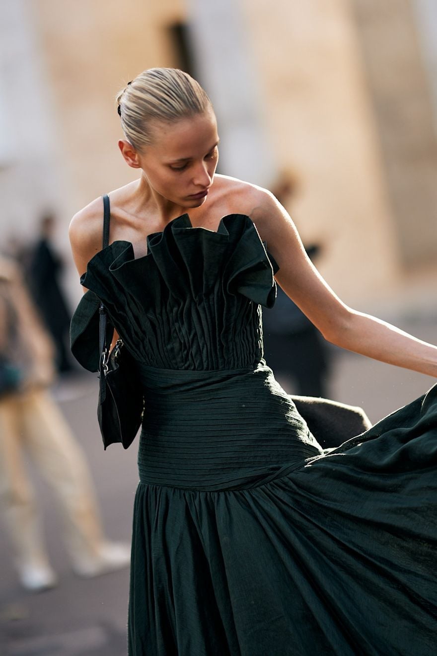 Dark Green Velvet Strapless Dress with Ruffled Neckline Dark Green Velvet Strapless Dress with Ruffled Neckline — Winter Formal