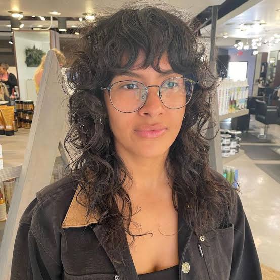 Collarbone Wolf Cut Face Framing Bangs Highlights, Side — Wolf Cut Curly Hair