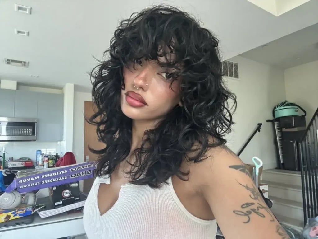 Shoulder Length Black Wolf Cut Full Bangs — Wolf Cut Curly Hair