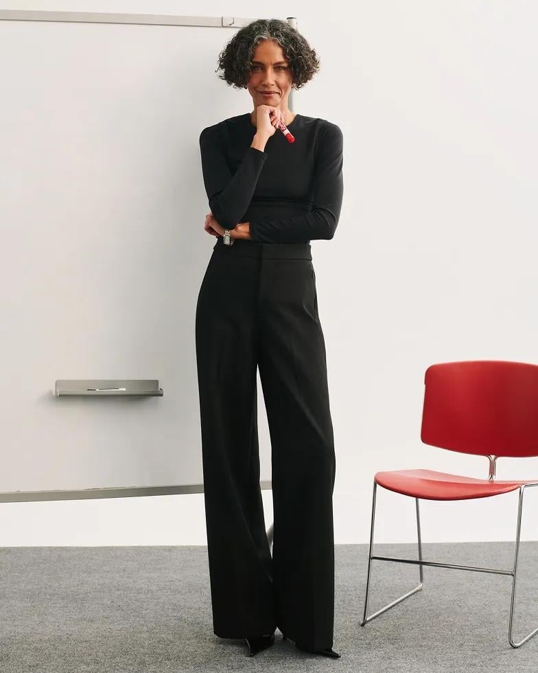 Monochromatic Black Ultra Wide-Leg Trousers for Sharpness — Work Outfits