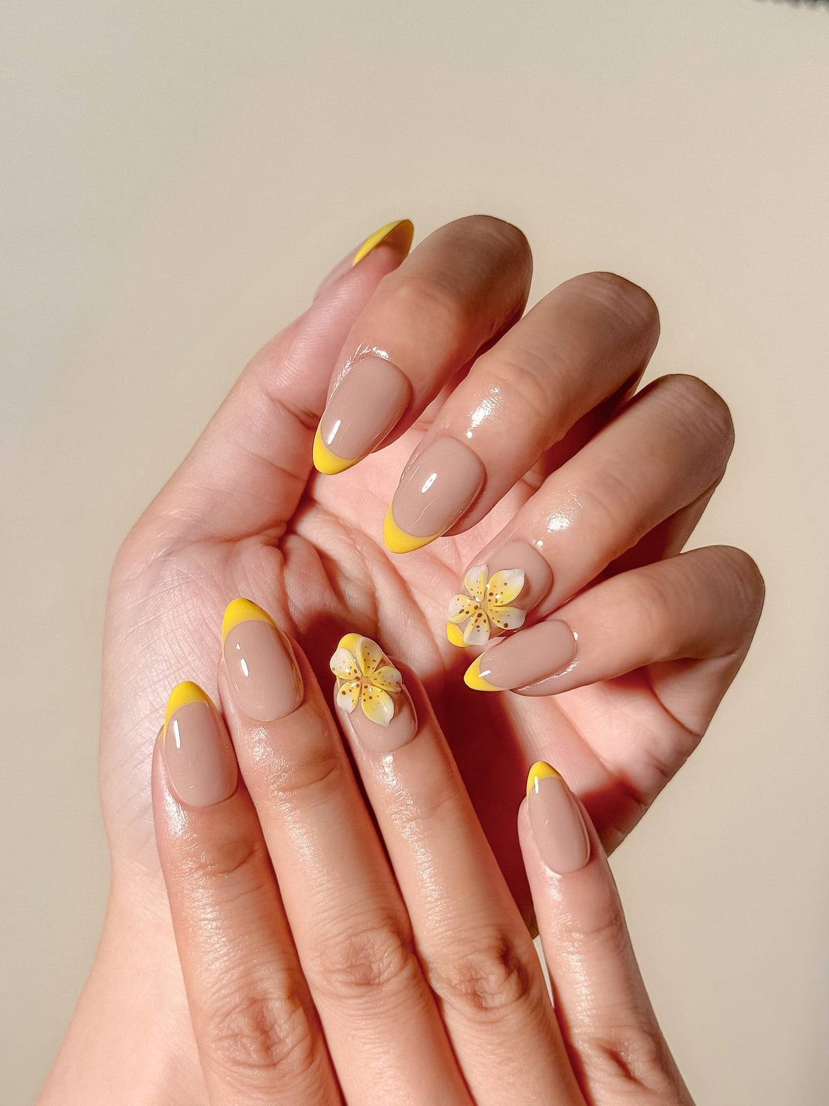 Medium Almond Nude Base Yellow French Tips With 3D Flowers — Yellow Nails