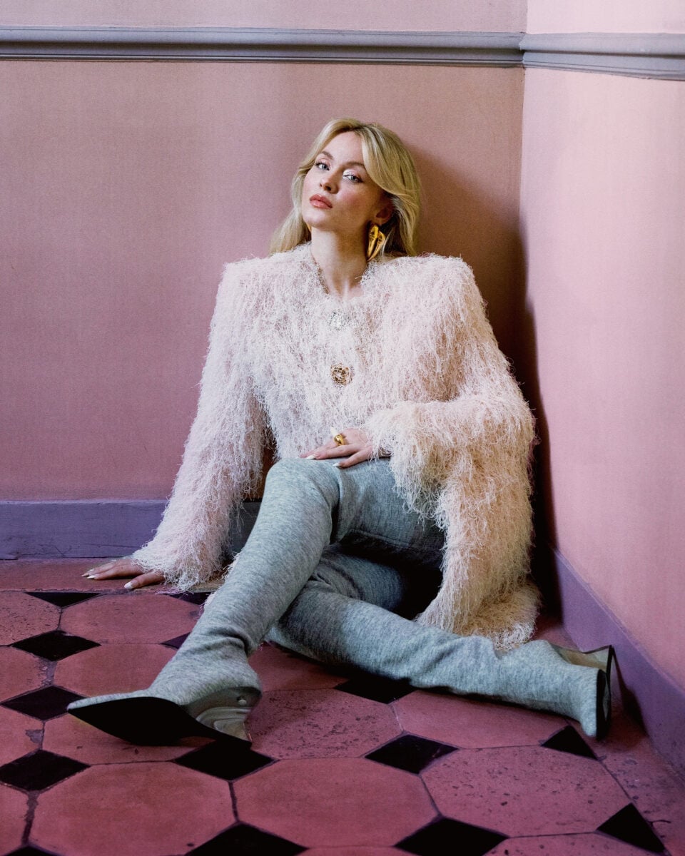 Cozy Knit Cardigan with Gray Leggings — Zara Larsson Outfits